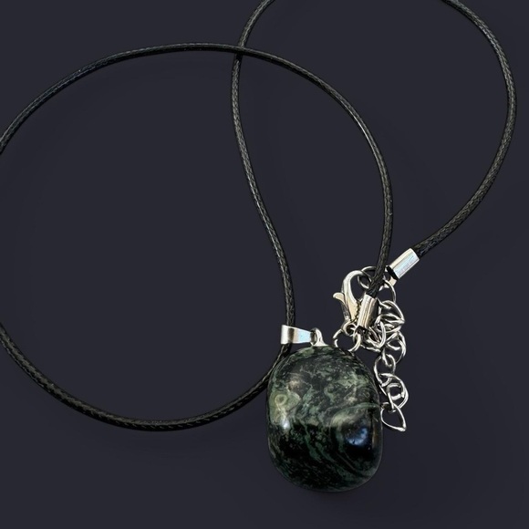 Kambaba Jasper Stone Pendant Necklace - Picture 4 of 5